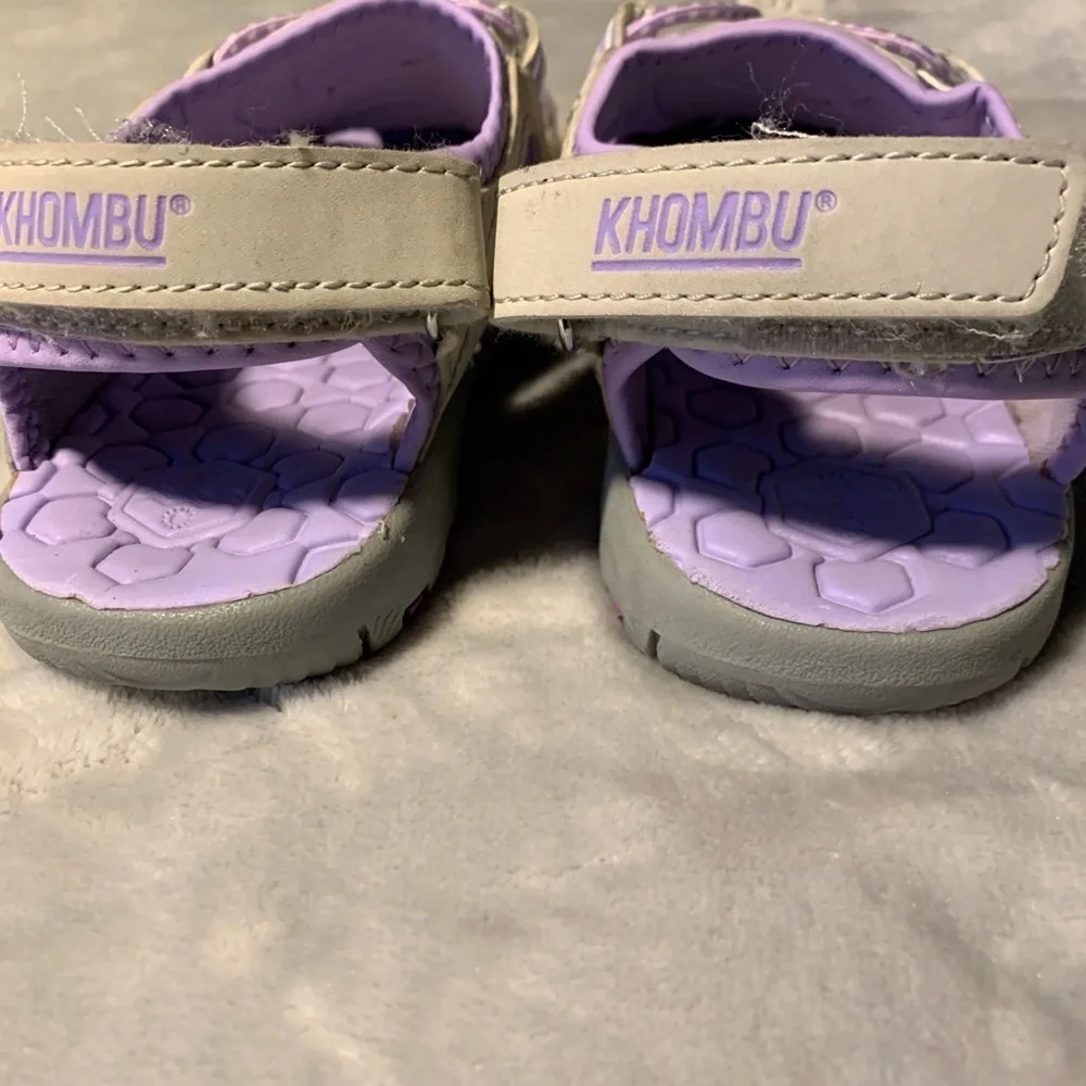 Khombu DANA Girls Sandals